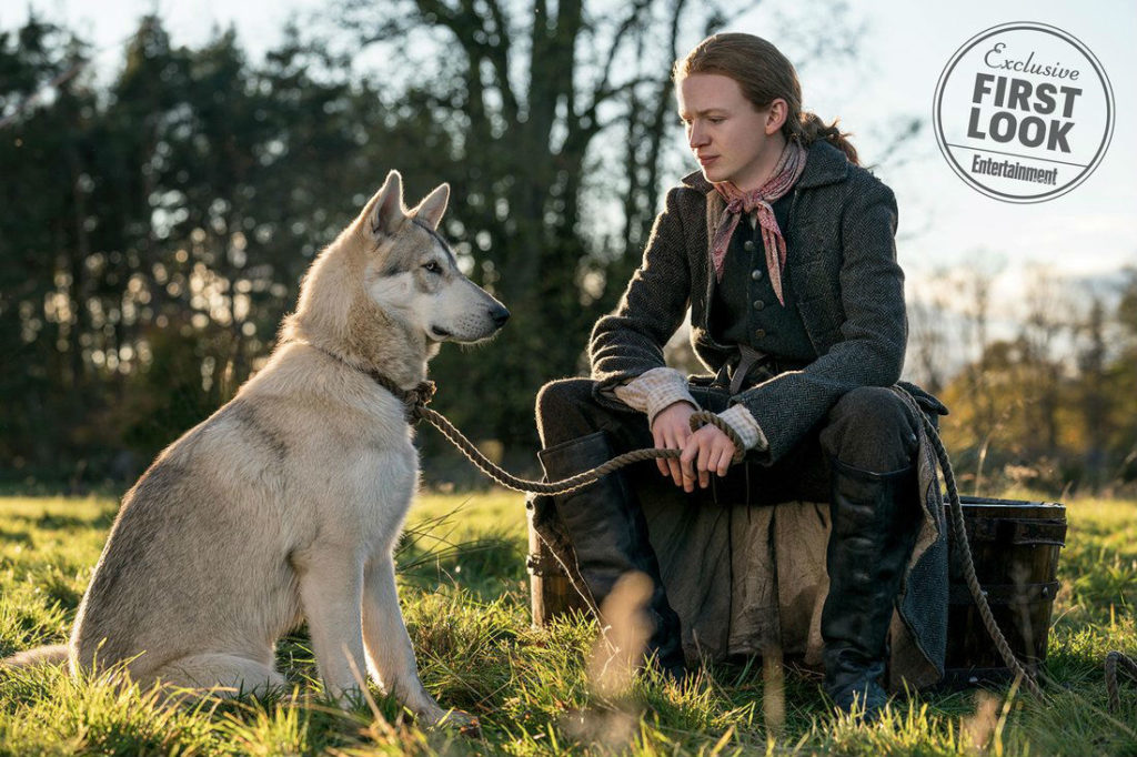 Há um mês para o retorno de Outlander, as expectativas estão a todo vapor. Novo lugar, uma nova história e a cada vez que uma nova foto ou novo vídeo são lançados, tal expectativa só aumenta. Há um mês para o retorno de Outlander, as expectativas estão a todo vapor. Novo lugar, uma nova história e a cada vez que uma nova foto ou novo vídeo são lançados, tal expectativa só aumenta.