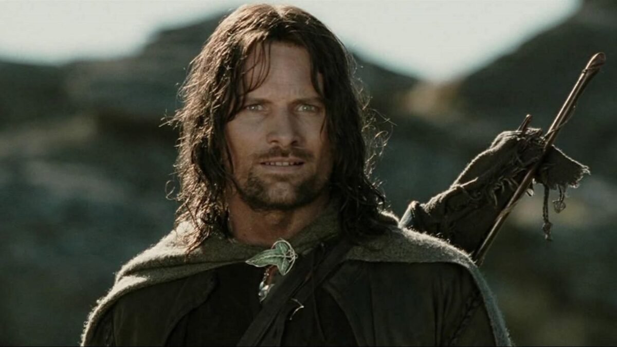 No Twitter, o TheOneRing relembra que a história de Aragorn é rica o bastante para render na televisão, podendo explorar sua linhagem através de flashbacks para mostrar grandes nomes dos livros e até mesmo as primeiras eras do reino de Gondor.