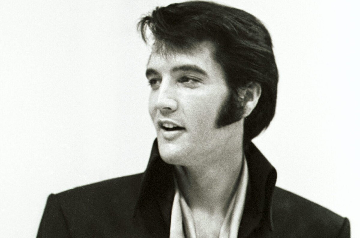 The King, documentário sobre o rei do rock Elvis Presley, escrito e dirigido por Eugene Jarecki teve seu primeiro trailer revelado. Veja a baixo: