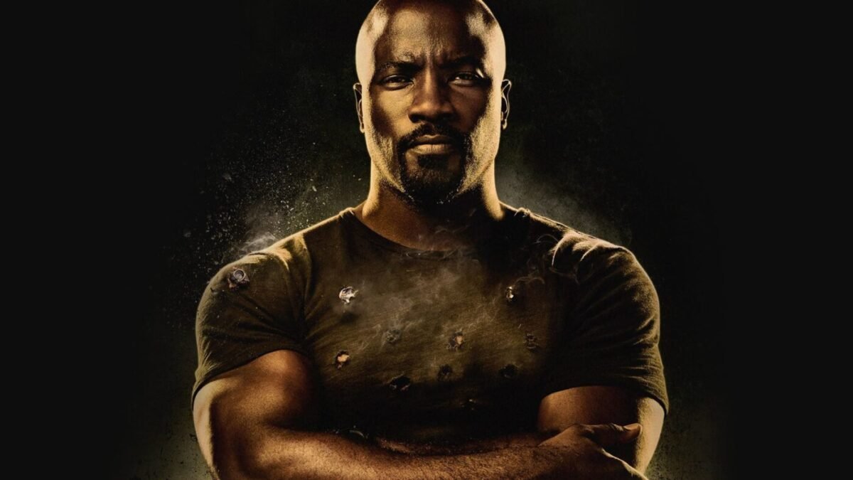 Netflix divulgou nesta segunda-feira (7) o novo trailer da segunda temporada de Luke Cage. Vídeo revela como o herói está lidando com a fama e com um novo vilão que ameaça o Harlem.