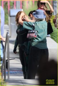 Brie Larson está de volta às filmagens de Capitã Marvel! Brie Larson está de volta às filmagens de Capitã Marvel!