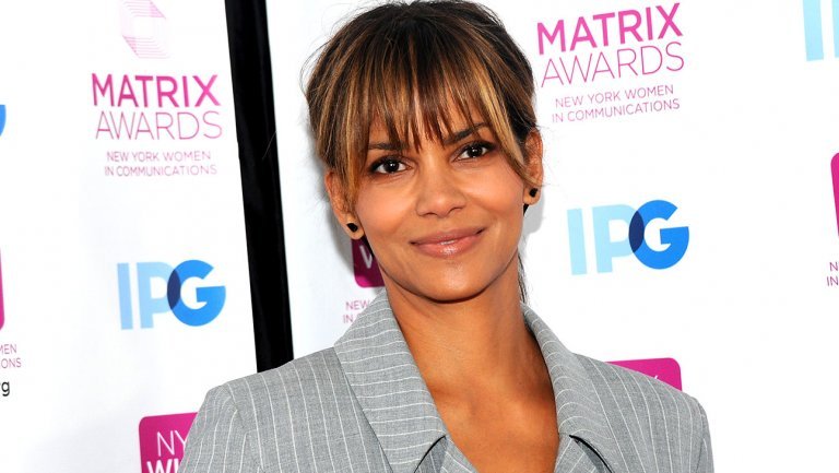 A atriz Halle Berry confirmou no Instagram que se juntou a Keanu Reeves no elenco de John Wick: Chapter 3. Segundo o The Hollywood Reporter, a atriz interpretará uma vilã.