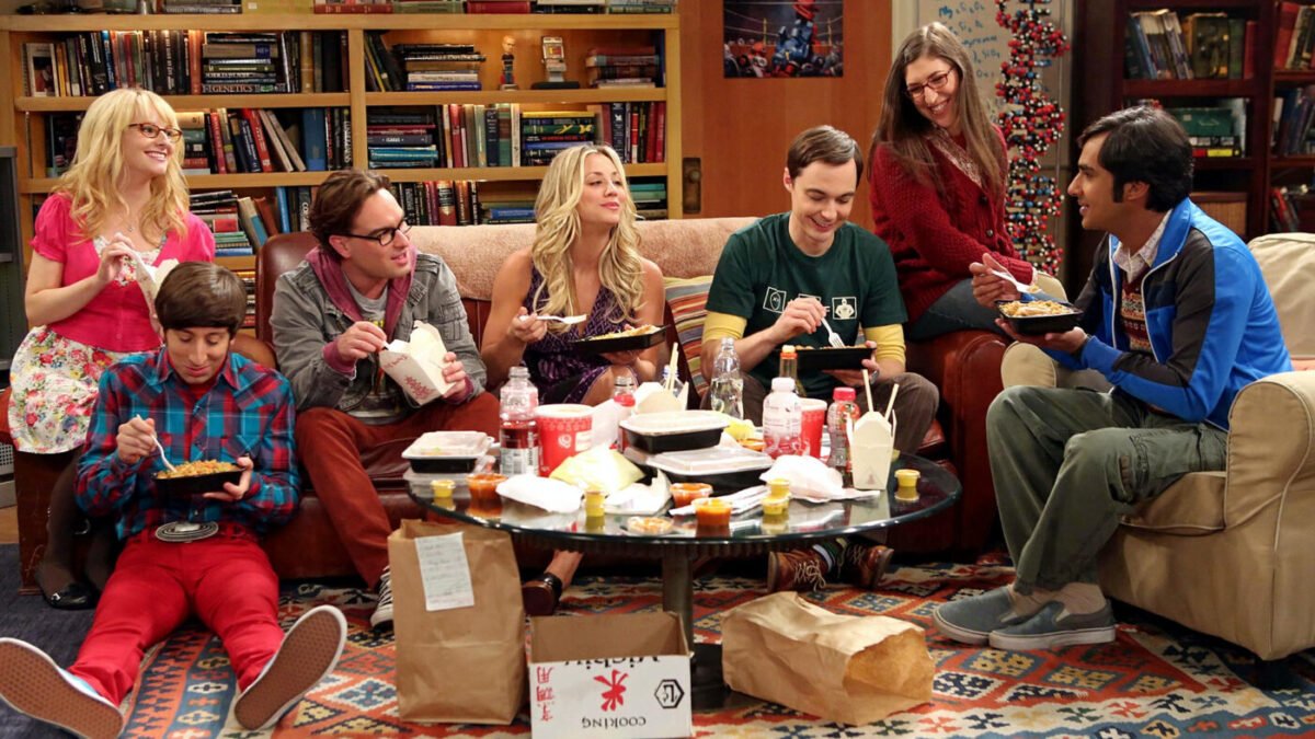 Segundo informação do Entertainment Weekly, a CBS confirmou que a 12° temporada de The Big Bang Theory será a final da série de comédia. A série lançada em 2007 teve 52 indicações ao Emmy e 10 vitórias e também rendeu o spin-off Young Sheldon, estreado na temporada passada.