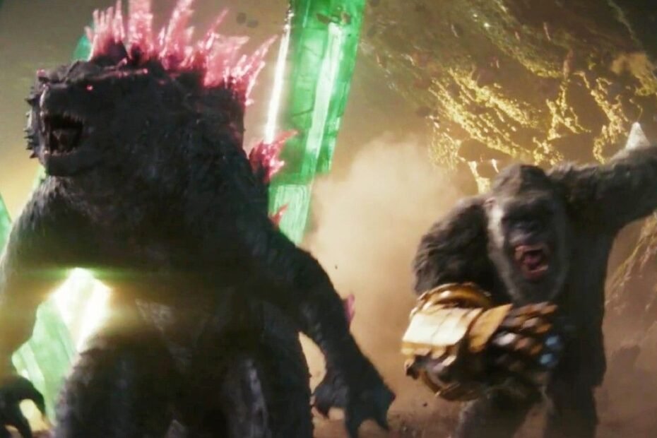 Novo vídeo de Godzilla X Kong revela detalhes do braço metálico do gigantesco gorila.