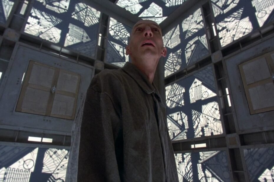 A morte mais sangrenta em "Cube", filme de ficção científica de terror, é um efeito prático