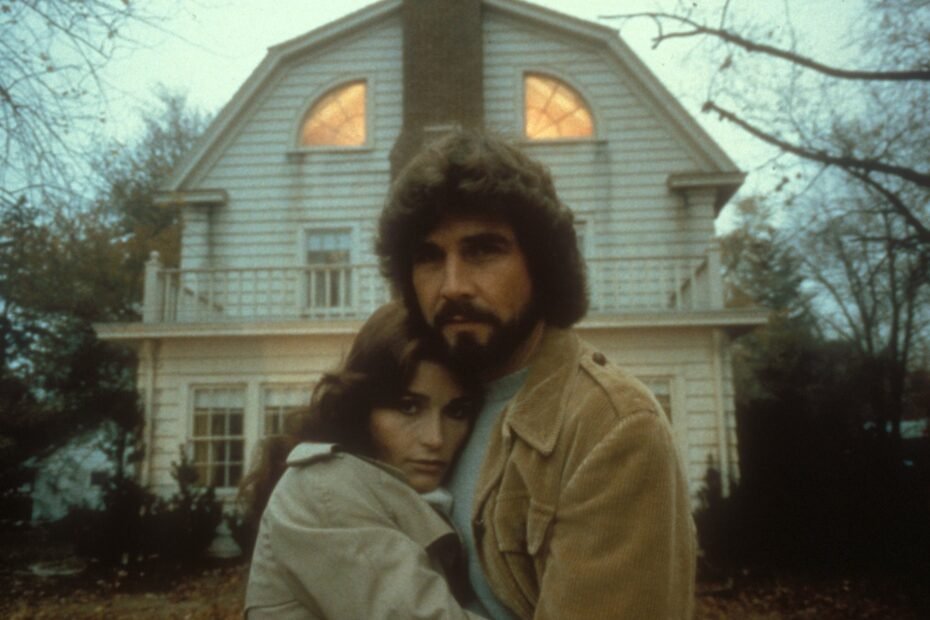 A Ordem Correta para Assistir os Filmes de Amityville