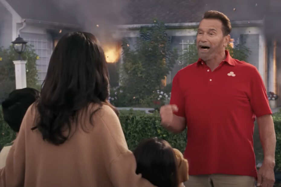 Arnold Schwarzenegger se reúne com seu maior parceiro de trabalho em novo comercial do Super Bowl