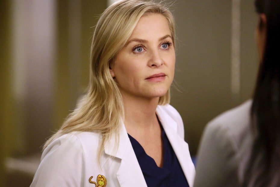 Grey's Anatomy traz Jessica Capshaw de volta para participação especial na temporada 20