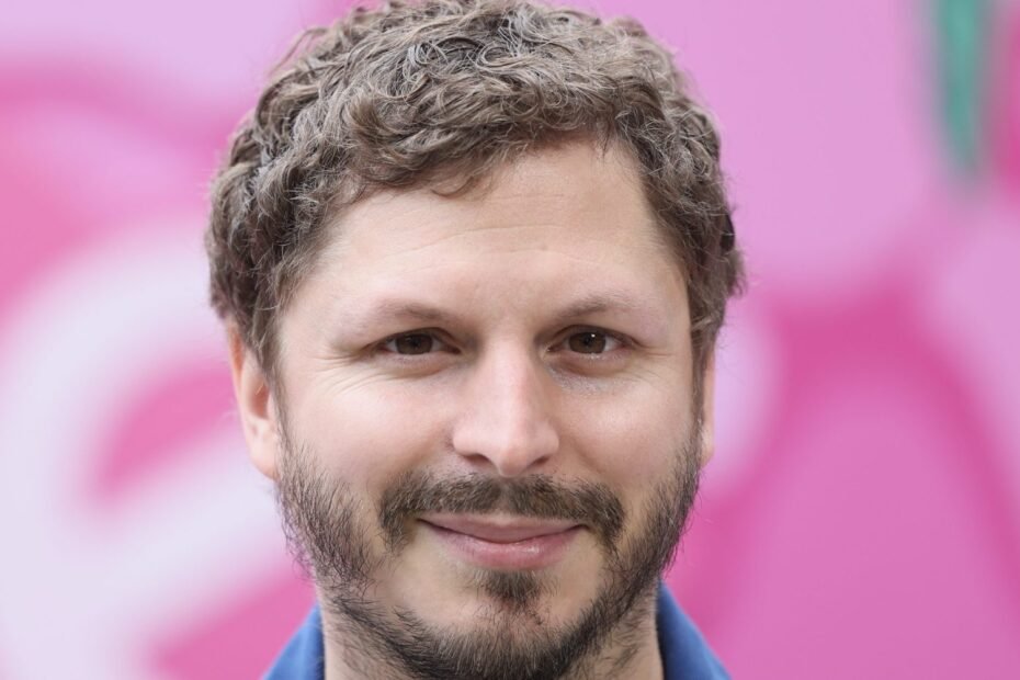 Michael Cera surpreendido por cena de luta inesperada em 'Barbie'