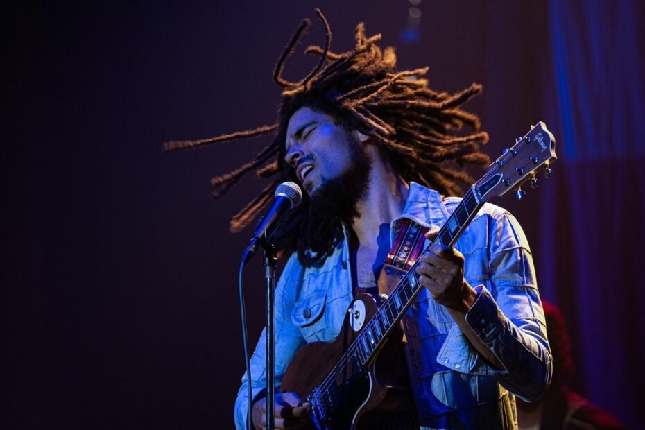 Reggae de Bob Marley domina as bilheterias como um sucesso estrondoso