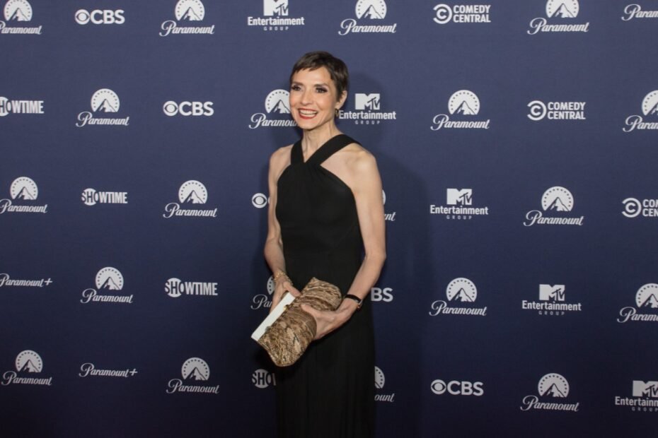 SAG-AFTRA critica CBS News por reportagem sobre Catherine Herridge, mas rede nega apreensão de arquivos após demissão.