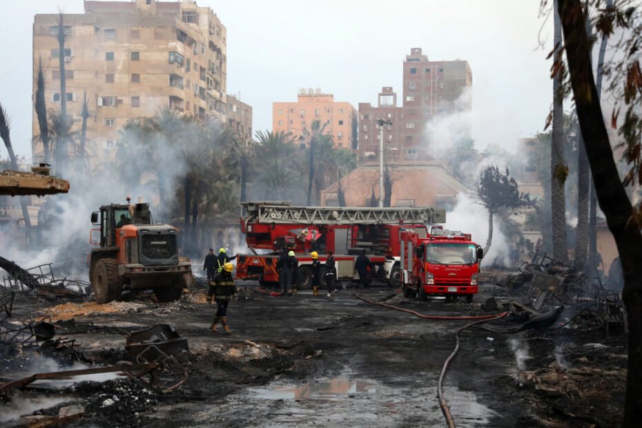 Incêndio destrói estúdio Al-Ahram no Cairo