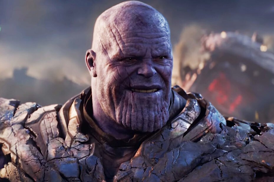 Joe Russo substitui brevemente Josh Brolin como Thanos na direção de Vingadores