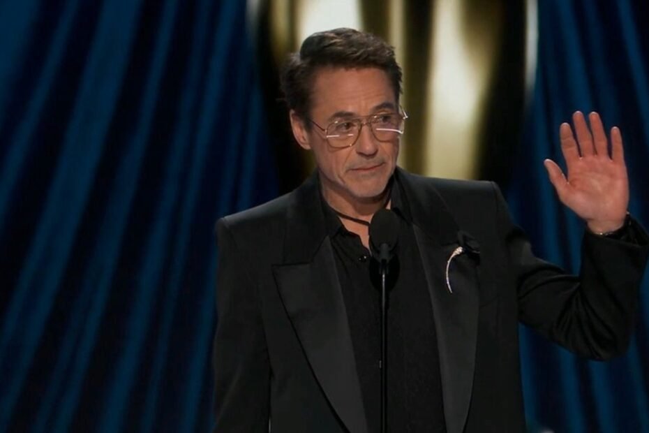 Robert Downey Jr. faz história ao se tornar o primeiro membro do SNL a ganhar um Oscar