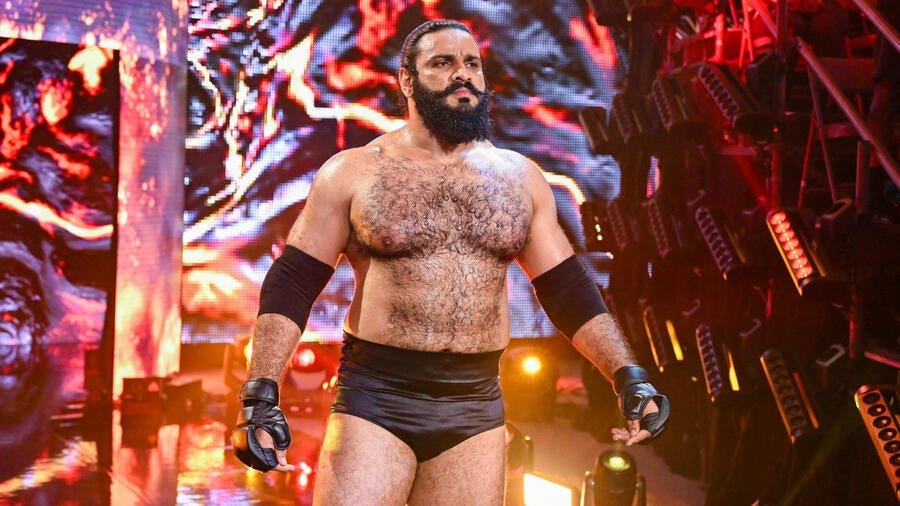 Liberação da WWE causa comentários de Sanga, que afirma que eles parecem "relutantes" em impulsionar talentos indianos.