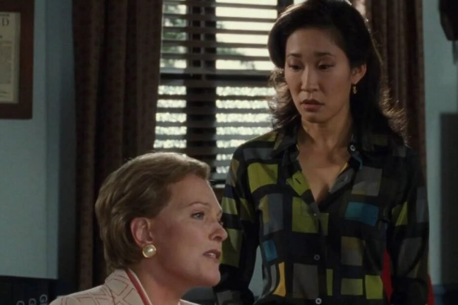 Sandra Oh revive personagem de 'O Diário da Princesa' no 'The Kelly Clarkson Show'