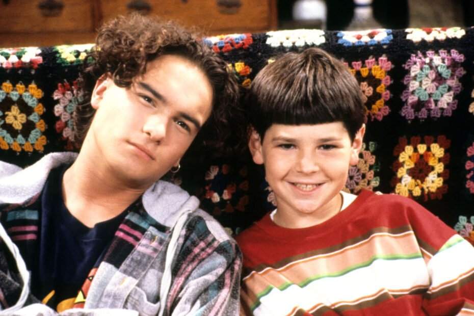 Porta sempre aberta: Johnny Galecki e Michael Fishman podem retornar para a última temporada de "The Conners"