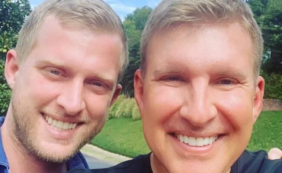 Kyle Chrisley compartilha mensagem emocionante para seu pai, Todd Chrisley, com quem ele está afastado.