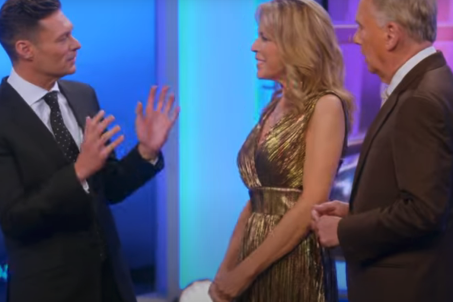 Pat Sajak passa o bastão para Ryan Seacrest no comando do Wheel of Fortune