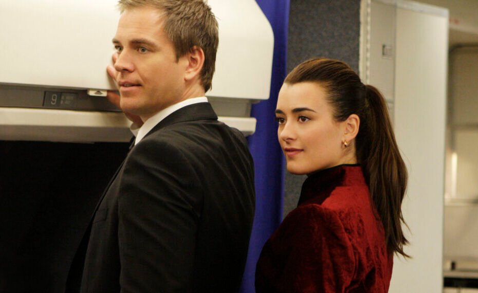 Reencontro internacional de Michael Weatherly e Cote de Pablo em 'NCIS: Tony & Ziva': podcast de reviver