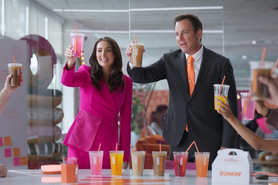 Will Arnett e "Dunkin'Terns" lançam campanha de verão da Dunkin'