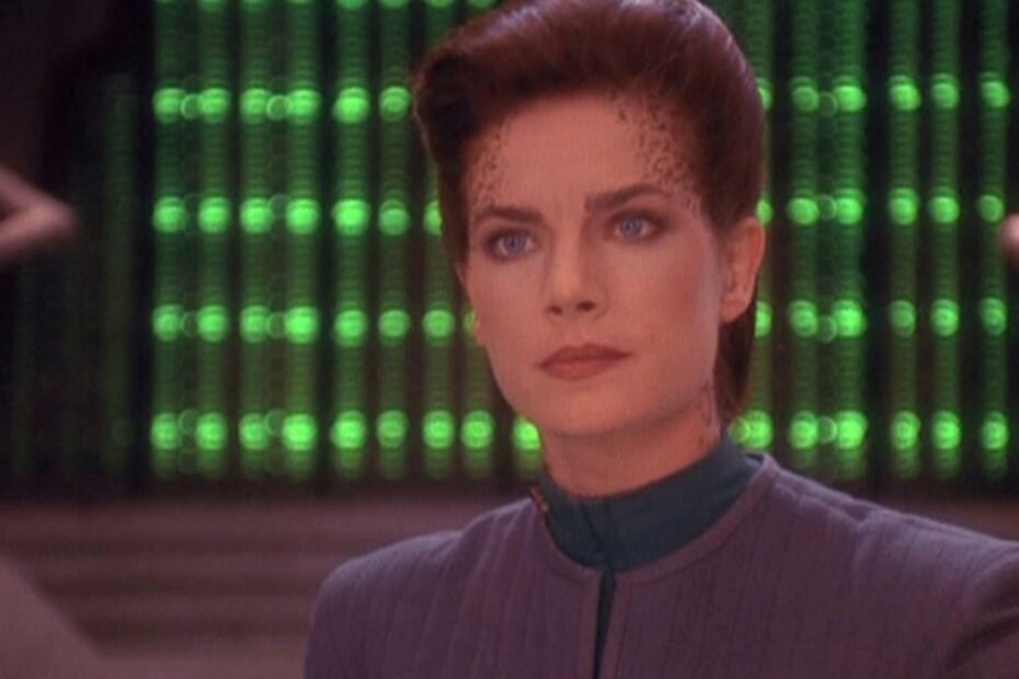 A experiência de interpretar Dax em Star Trek: Deep Space Nine afetou emocionalmente a atriz Terry Farrell