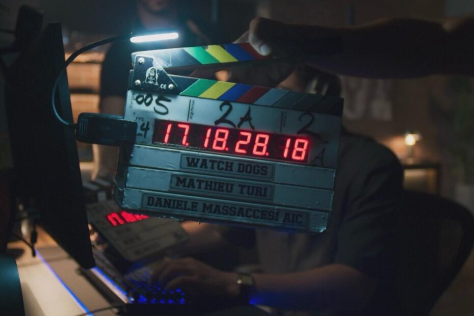 Começaram as filmagens de Watch Dogs, o tão esperado filme baseado no popular jogo de videogame do mesmo nome. O filme está sendo produzido pela Ubisoft Motion Pictures e será uma adaptação da franquia de jogos de ação e aventura. Início das filmagens da adaptação cinematográfica de Watch Dogs