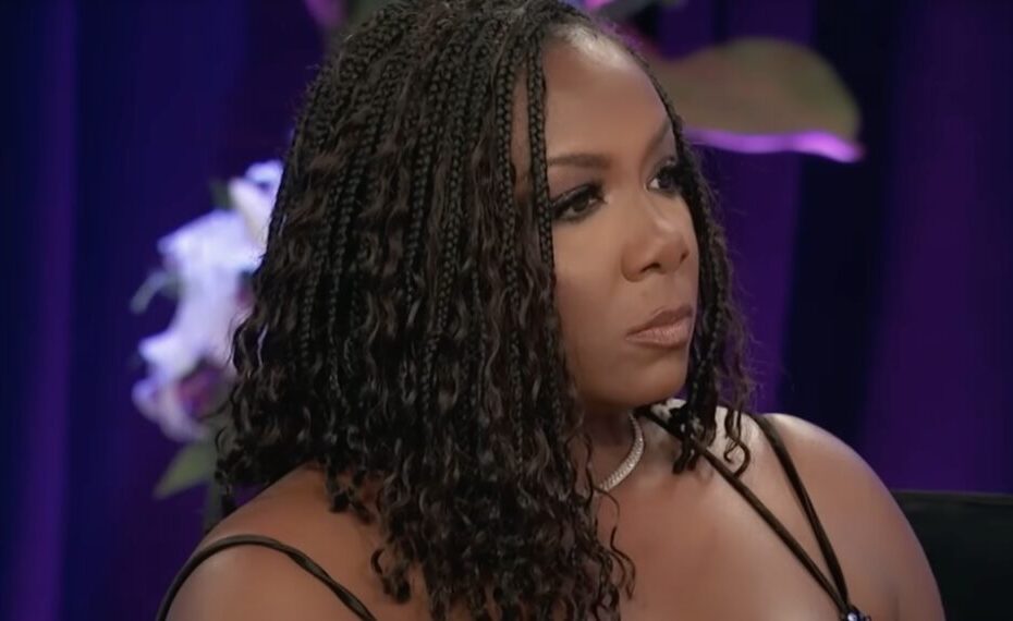 Keke Jabbar, da popular série de TV "Love & Marriage: Huntsville", faleceu aos 42 anos de idade. A triste notícia foi confirmada por sua colega de elenco, Melody Holt. A morte de Jabbar ocorreu no dia 10 de setembro de 2021. Keke Jabbar, estrela de "Love & Marriage: Huntsville", falece aos 42 anos