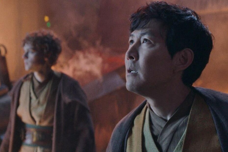 A nova série de Star Wars, "O Acolito", promete trazer muitas surpresas para os fãs, incluindo a participação especial do querido personagem Yoda. A informação foi revelada pelo showrunner Leslie Headland durante uma recente entrevista. Showrunner de The Acolyte lutou por participações especiais na finalização da série