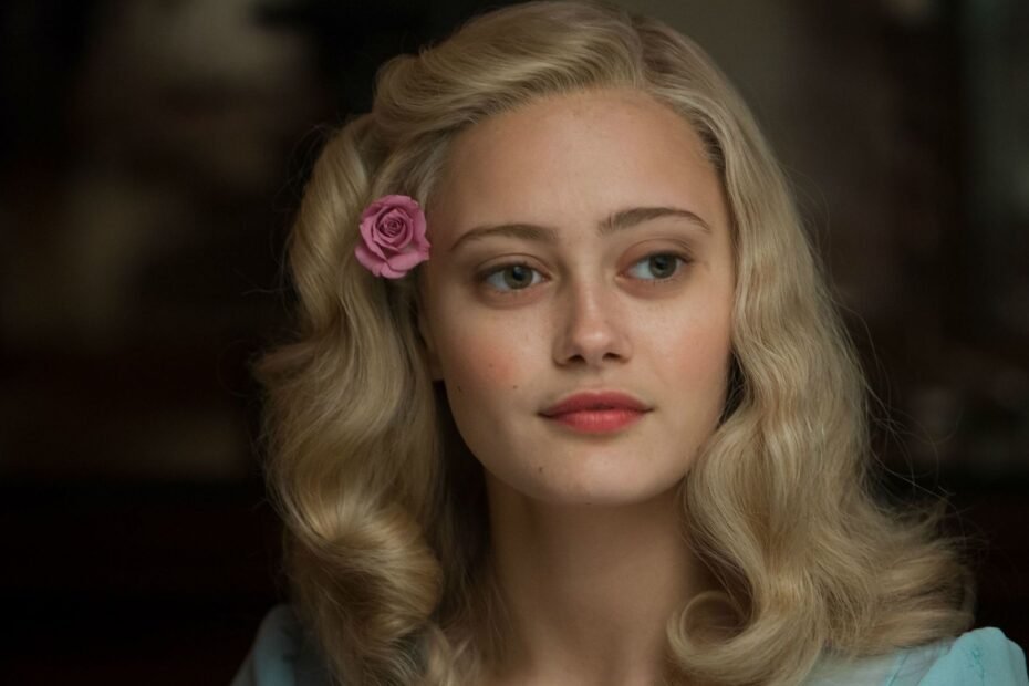 Ella Purnell elogia Tim Burton como um "gênio maluco" durante a direção