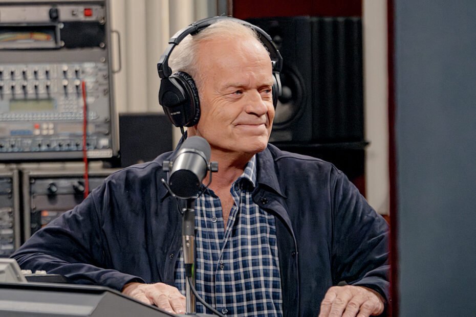 Frasier volta ao estúdio de rádio com seus velhos amigos de Seattle na 2ª temporada - Assista!