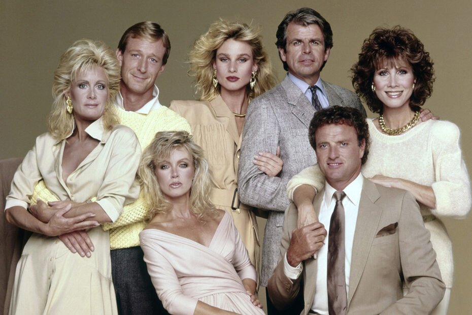 Knots Landing agora disponível para assistir online completo