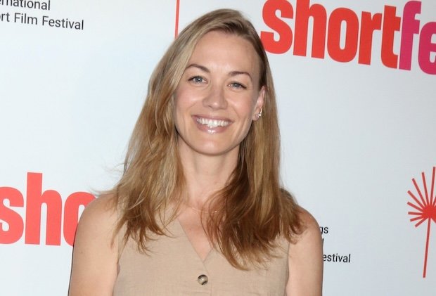 Yvonne Strahovski estrela série de inteligência feminina