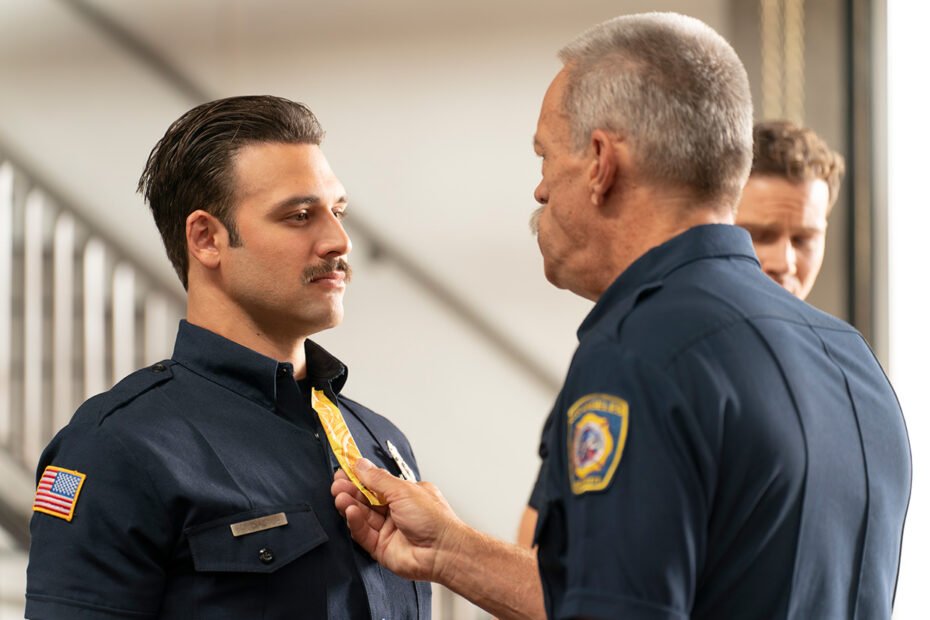 A curiosa inspiração por trás do bigode de Eddie na série