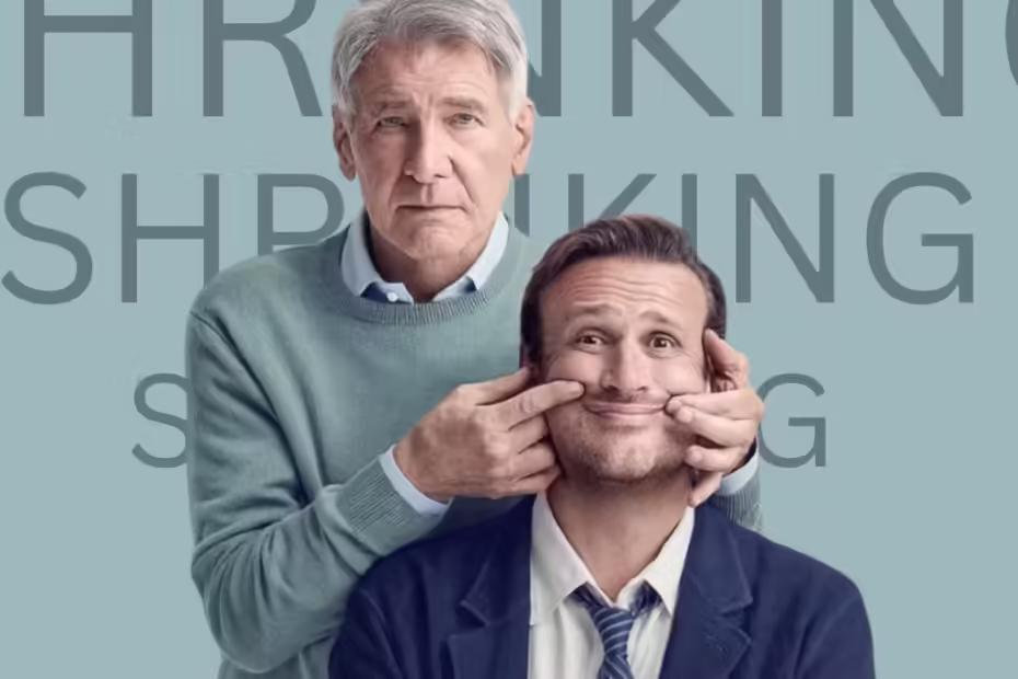 A série "Shrinking", com Jason Segel e Harrison Ford, está prestes a retornar para sua segunda temporada no Apple TV+. Um novo trailer foi divulgado, revelando que Jimmy Laird, interpretado por Segel, ainda enfrenta muitos desafios após as controvérsias e as decisões impulsivas da primeira temporada. Embora ele tenha causado tumulto ao agir de forma tão direta com os pacientes, agora ele se propõe a enfrentar seus problemas da maneira certa, buscando ser o pai que sua filha, Alice, precisa. A jornada de cura em Shrinking retorna com novas lições
