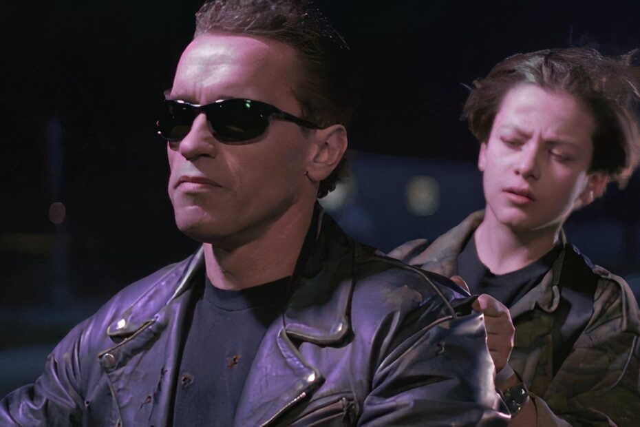 **Arnold Schwarzenegger e seu desconforto com Terminator 2: Judgment Day** Arnold Schwarzenegger se opôs à nova abordagem em O Exterminador 2