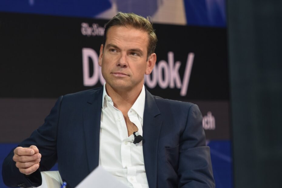 Aumento salarial de Lachlan Murdoch em meio a conflitos familiares