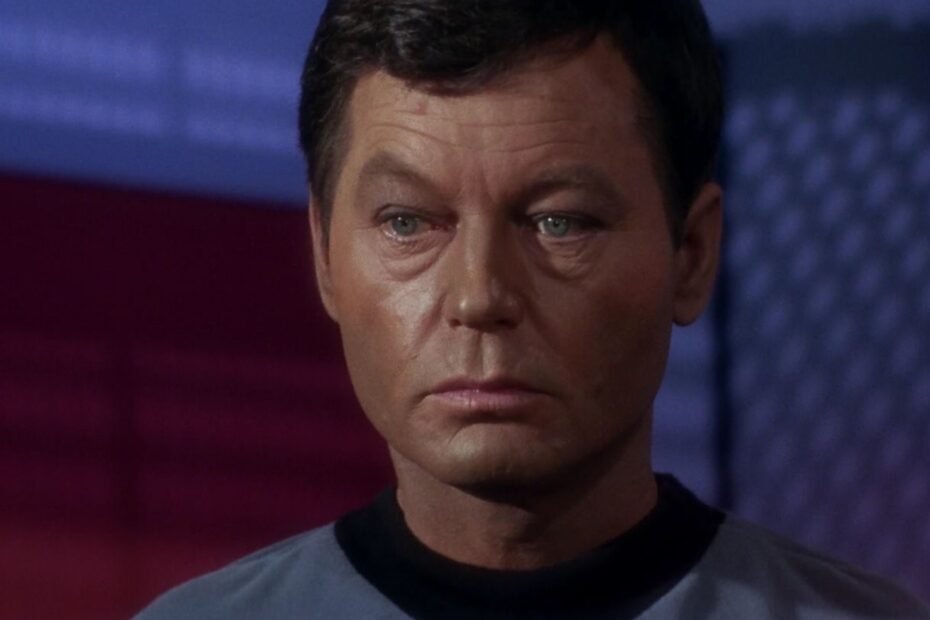 A origem do apelido Bones para Dr. McCoy em Star Trek