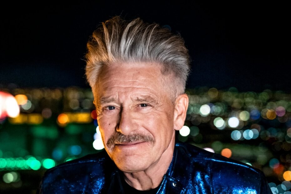 Adam Clayton revoluciona com série sobre showbands irlandesas