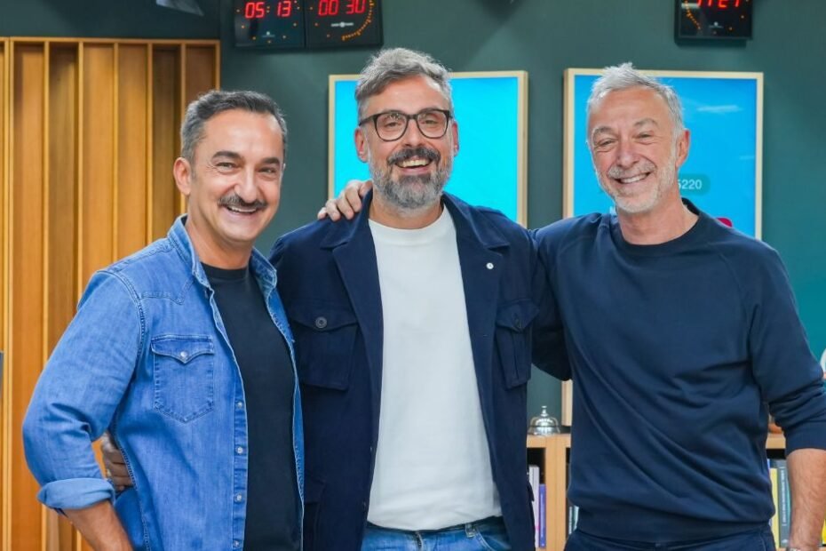 Nicola Savino e Brunori Sas: Humor e Música no Deejay Chiama Italia