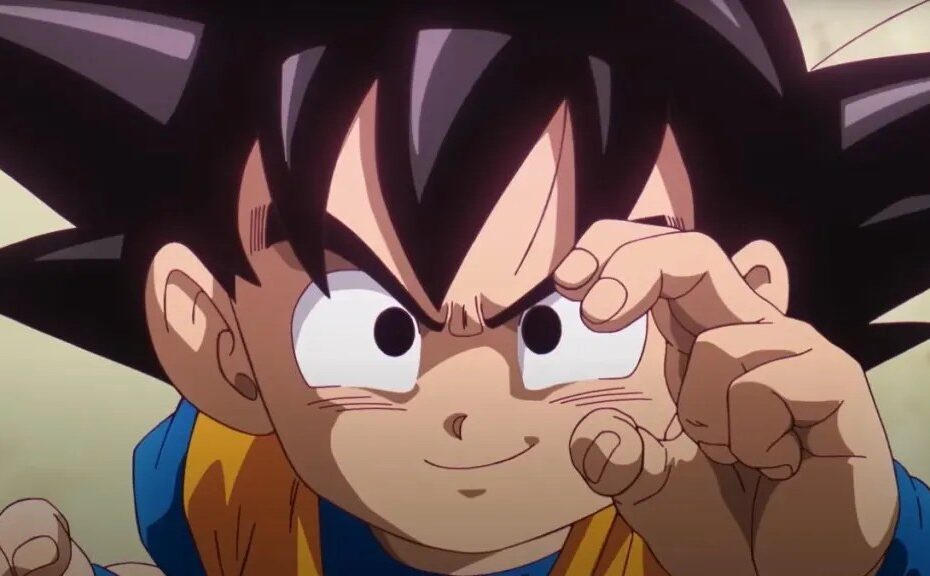 Dragon Ball Daima é a mais recente adição ao famoso universo de Dragon Ball e já está agitando o mundo dos animes. A nova série, que estreará nos cinemas no dia 10 de novembro de 2024, trouxe à tona a novidade da voz de Goku, agora interpretada por Stephanie Nadolny, uma figura querida pelos fãs. Nadolny, que já estava familiarizada com o personagem, teve um papel marcante como Kid Goku no anime original e também deu voz a Goku e Goku Jr. em Dragon Ball GT. "Novo dublador de Goku comenta sobre Dragon Ball Daima"