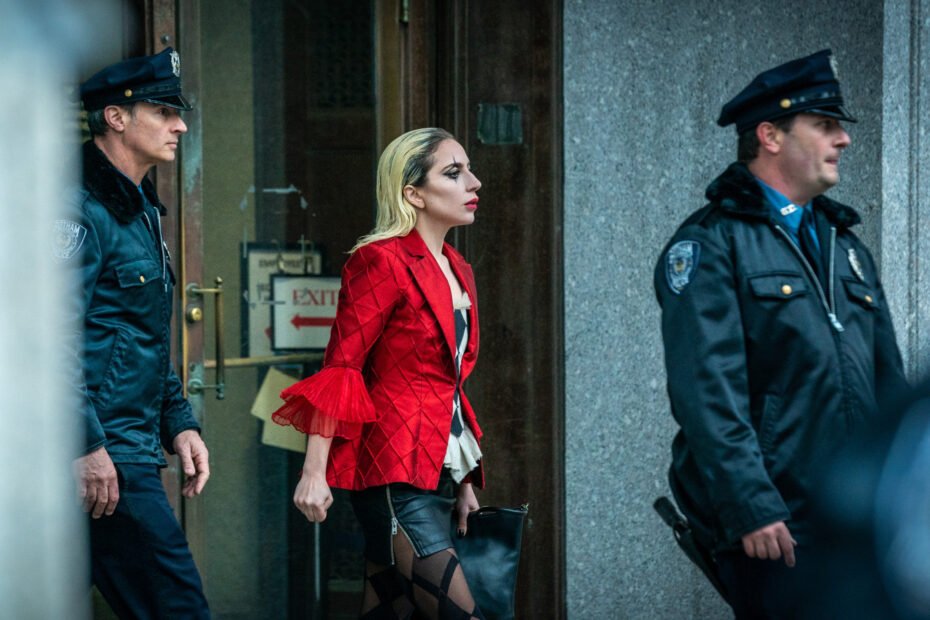 O Motivo Por trás da Exclusão do Beijo Entre Gaga e Joker