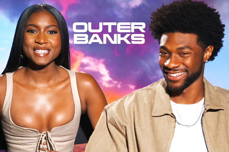 A quarta temporada de "Outer Banks" apresenta um novo capítulo nas aventuras dos Pogues, com sua primeira parte disponível para streaming na Netflix e a segunda parte marcada para estrear em 7 de novembro de 2024. A trama se inicia 18 meses após os protagonistas terem encontrado a lendária cidade de El Dorado. Eles venderam seu tesouro por mais de um milhão de dólares e decidiram investir esse dinheiro na compra da casa de JJ e na abertura de uma loja de pesca. No entanto, um raio danifica a loja e os Pogues acabam enfrentando problemas financeiros, o que os motiva a buscar o tesouro de Barba Negra, uma jornada que já havia sido sugerida no final da terceira temporada. Pope e Cleo: o romance que brilha em Outer Banks temporada 4