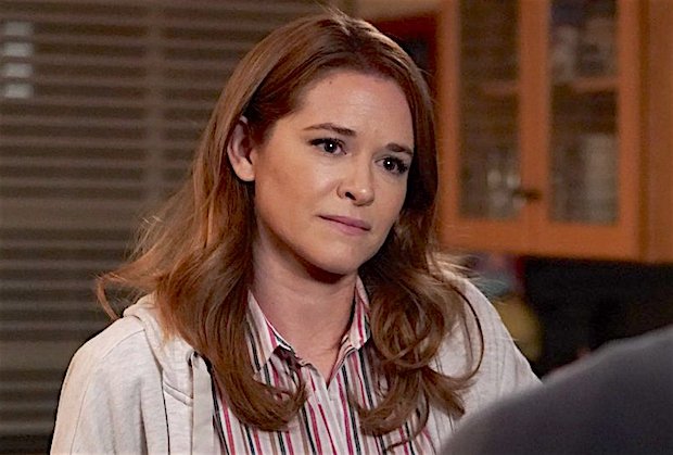 Sarah Drew desabafa sobre demissão injusta em Grey's Anatomy