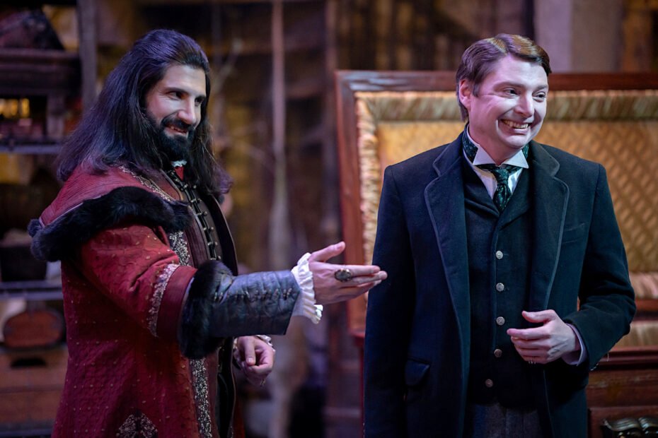 Surpreendente estreia de What We Do in the Shadows: O que o morcego trouxe — Classifique!