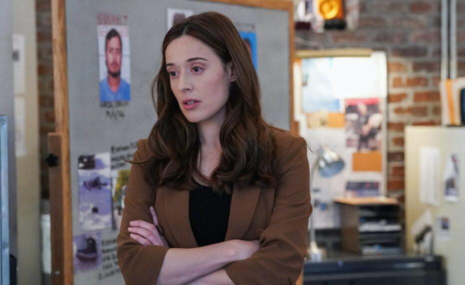 Burgess enfrenta desafios no teste de detetive com Ruzek ao lado