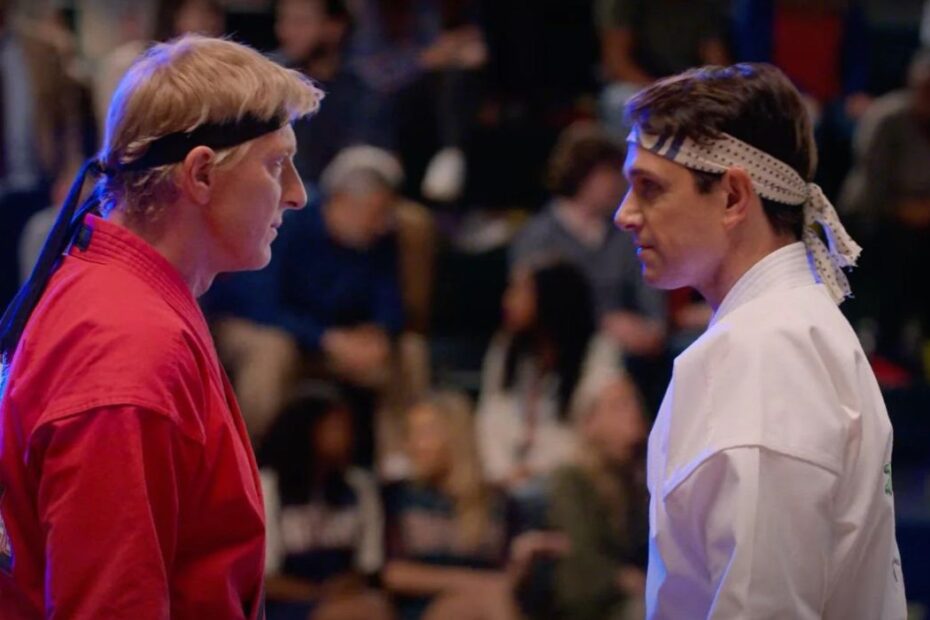 A série Cobra Kai está chegando ao desfecho de sua sexta temporada, e os criadores estão garantindo aos fãs que o final será emocionante e satisfatório. A temporada foi dividida em três partes, com a primeira parte estreando em 18 de julho de 2024 e a segunda parte em 15 de novembro de 2024. A última parte está programada para ser lançada em 13 de fevereiro de 2025. Cobra Kai promete um desfecho emocionante na sexta temporada