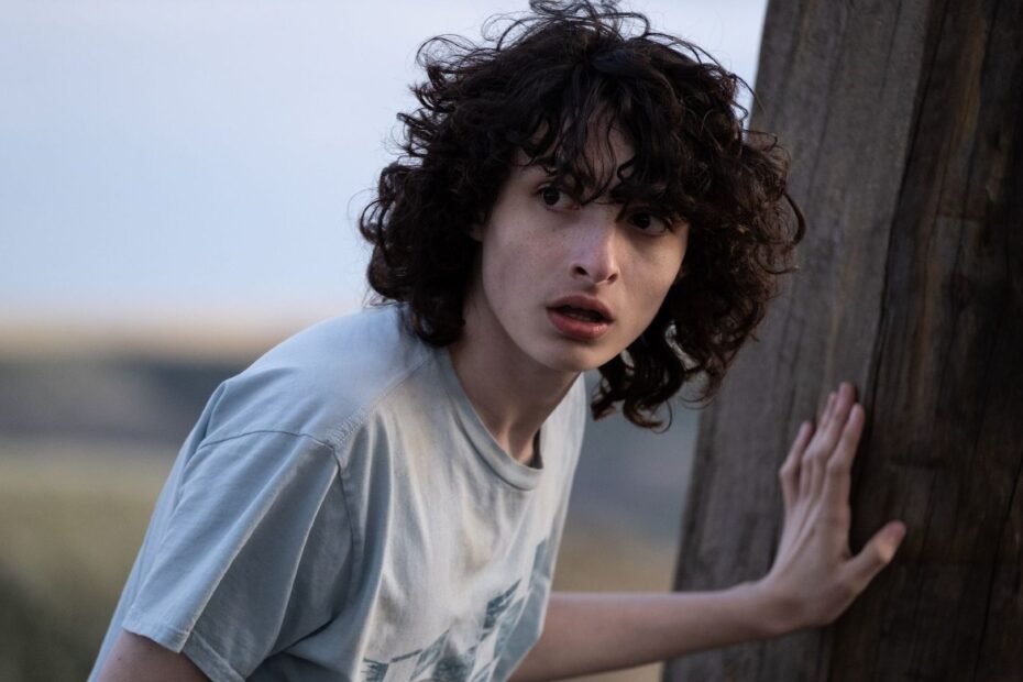 Finn Wolfhard e Billy Bryk vão reimaginar a comédia 'Mãos Idas'