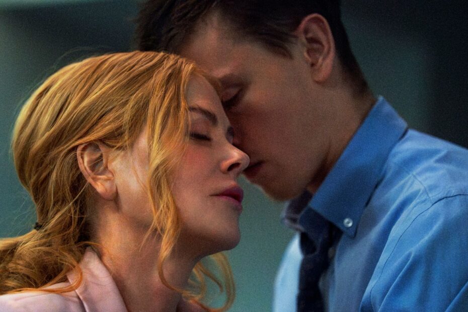 Harris Dickinson, estrela do filme "Babygirl", compartilhou uma experiência curiosa com fãs que se sentiram à vontade para pedir que ele repetisse uma frase provocativa de um trailer do filme. No clipe, seu personagem, Samuel, utiliza a expressão "good girl" em momentos intensos da trama, o que despertou a curiosidade e desejo dos admiradores. Harris Dickinson se incomoda com pedido inusitado de fã
