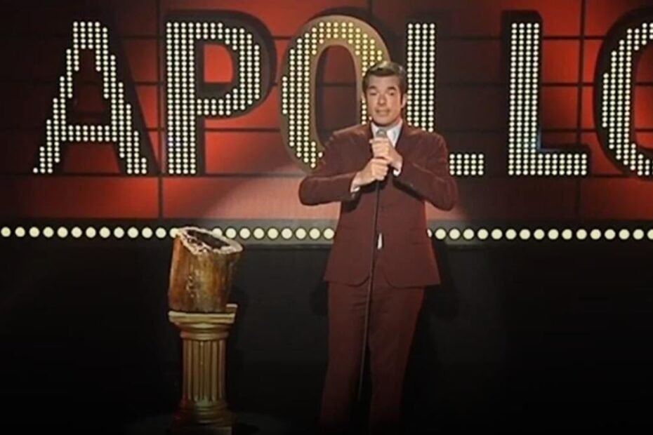 John Mulaney e o humor despreocupado no multiverso das aranhas